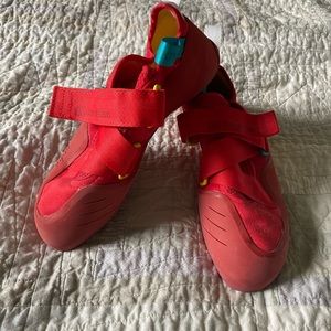 So iLL and Topo Designs collaboration